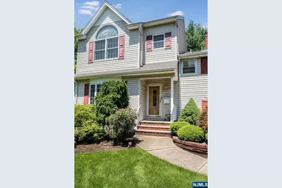 107 Gaynor Place, Glen Rock, NJ 07452 - Photo 2