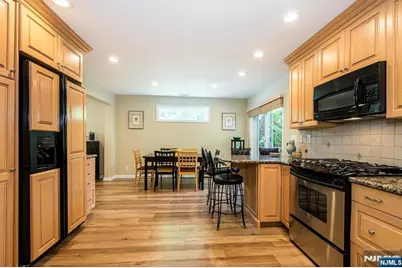 107 Gaynor Place, Glen Rock, NJ 07452 - Photo 10