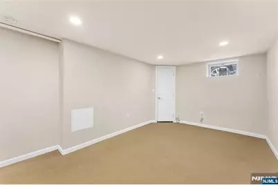 186 10th Avenue, Hawthorne, NJ 07506 - Photo 16