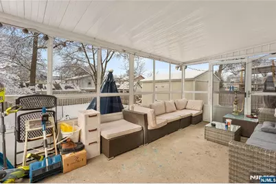 186 10th Avenue, Hawthorne, NJ 07506 - Photo 2