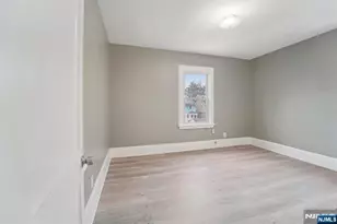 50 Riggs Pl, West Orange Township, NJ 07052 - Photo 12