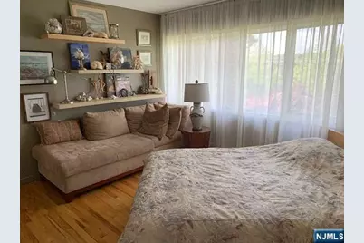 126 Hawthorne Avenue, Park Ridge, NJ 07656 - Photo 10