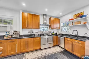 516 Centre St, South Orange, NJ 07079 - Photo 12