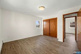 184 Central Ln 2, Secaucus, NJ 07094 - Photo 14