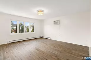 184 Central Ln 2, Secaucus, NJ 07094 - Photo 2