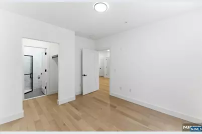 649 38th Street 203 #203, Union City, NJ 07087 - Photo 16