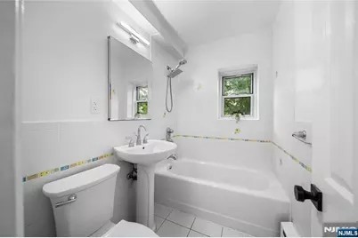 1565 Center Avenue 3D #3D, Fort Lee, NJ 07024 - Photo 20