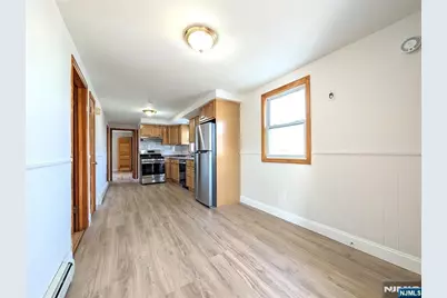 762 Cleveland Avenue 2 #2, Harrison, NJ 07029 - Photo 4