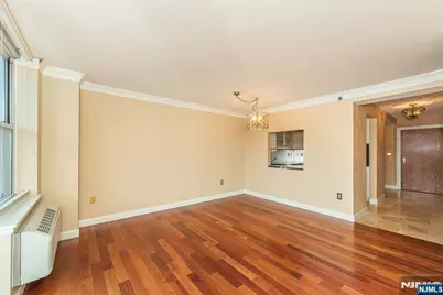 300 Main Street 915 #915, Little Falls Township, NJ 07424 - Photo 10