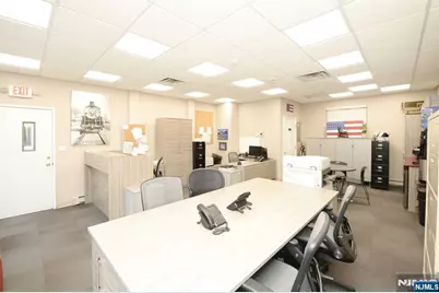 20-00 Fair Lawn Avenue, Fair Lawn, NJ 07410 - Photo 2