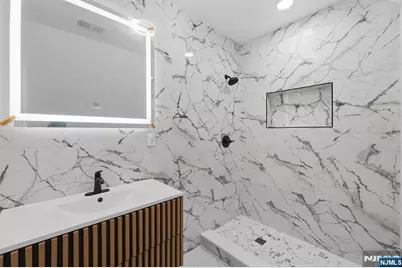 31 Saint Moritz Place, Wayne, NJ 07470 - Photo 22