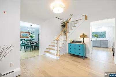 68 Burnwood Lane, Upper Saddle River, NJ 07458 - Photo 6