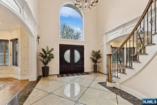 324 Lake St, Upper Saddle River, NJ 07458 - Photo 4