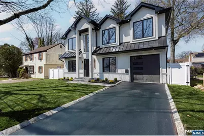 395 Hickory Avenue, Paramus, NJ 07652 - Photo 2