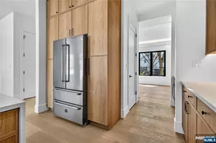 395 Hickory Ave, Paramus, NJ 07652 - Photo 10