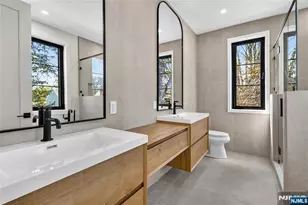 395 Hickory Ave, Paramus, NJ 07652 - Photo 18