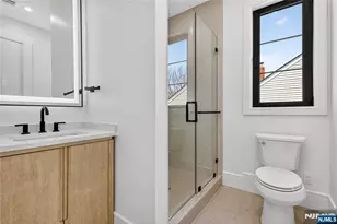 395 Hickory Ave, Paramus, NJ 07652 - Photo 28