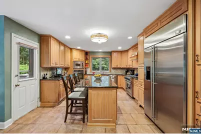 128 Rutherford Road, Mahwah, NJ 07430 - Photo 10