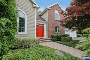 128 Rutherford Rd, Mahwah, NJ 07430 - Photo 2