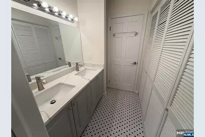 204 River Renaissance B04 #B04, East Rutherford, NJ 07073 - Photo 12