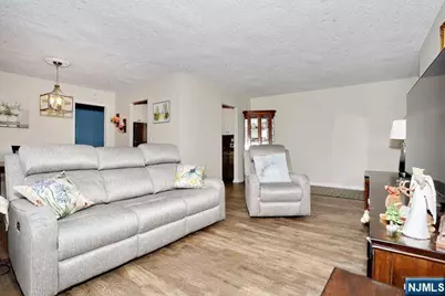 550 Fairview Avenue 308 #308, Westwood, NJ 07675 - Photo 10