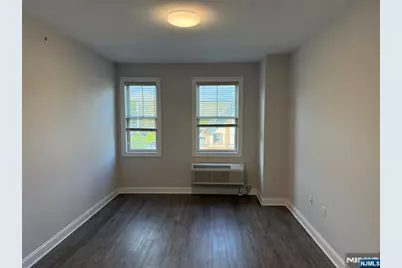 40 Park Avenue 303 #303, Park Ridge, NJ 07656 - Photo 4