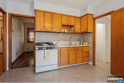 127 Anderson Avenue, Wallington, NJ 07057 - Photo 10