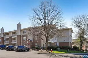 3108 Schindler Ln, Wayne, NJ 07470 - Photo 2