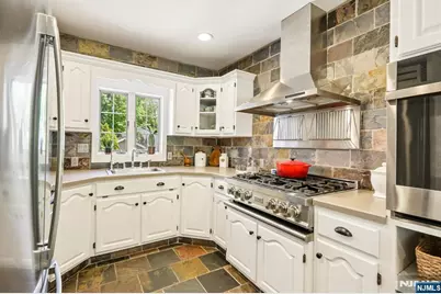243 Lincoln Avenue, Ridgewood, NJ 07450 - Photo 12