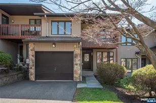 141 Wedgewood Dr 18, Woodland Park, NJ 07424 - Photo 1