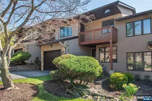 141 Wedgewood Dr 18, Woodland Park, NJ 07424 - Photo 2