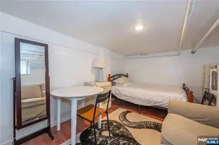 129 Howard Ave, Passaic, NJ 07055 - Photo 22