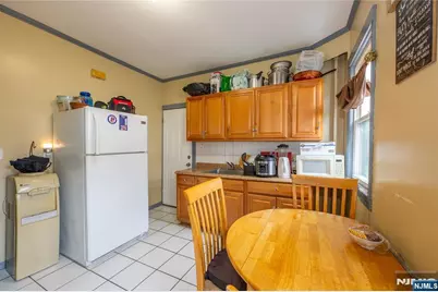 129 Howard Avenue, Passaic, NJ 07055 - Photo 10