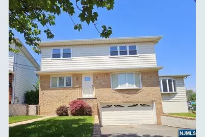22 Kennedy Court 2 #2, Lyndhurst Township, NJ 07071 - Photo 2