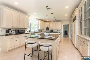 5 Williams Crest, Park Ridge, NJ 07656 - Photo 8