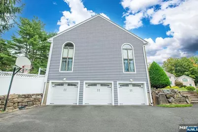 5 Williams Crest, Park Ridge, NJ 07656 - Photo 32