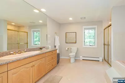 5 Williams Crest, Park Ridge, NJ 07656 - Photo 16