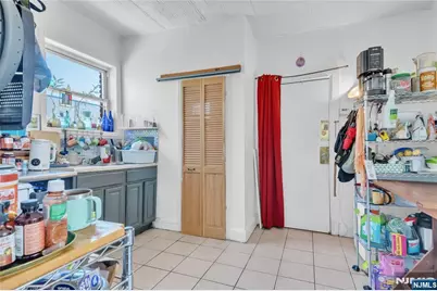61 Victoria Avenue, Newark, NJ 07104 - Photo 18