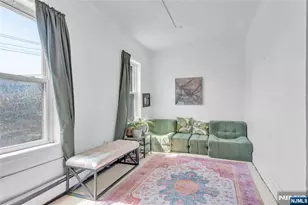 61 Victoria Ave, Newark, NJ 07104 - Photo 8