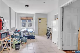 61 Victoria Ave, Newark, NJ 07104 - Photo 6