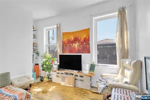 61 Victoria Ave, Newark, NJ 07104 - Photo 14