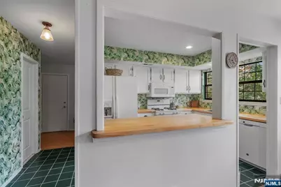 47 Manchester Lane A #A, West Milford, NJ 07480 - Photo 10