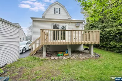 135 Cresskill Avenue, Dumont, NJ 07628 - Photo 32