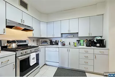 6 Horizon 2106 #2106, Fort Lee, NJ 07024 - Photo 6