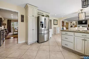 1 Dellmead Dr, Livingston, NJ 07039 - Photo 10