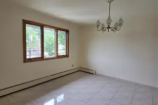 688 Day Ave 2nd Fl, Ridgefield, NJ 07657 - Photo 8