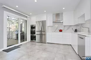 10 Chris Ct, Fair Lawn, NJ 07410 - Photo 16