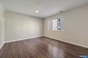 218 Orchard Park, Allendale, NJ 07401 - Photo 4