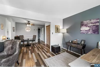 747 Riverside Avenue 38 #38, Lyndhurst Township, NJ 07071 - Photo 8