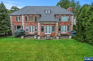 1 Euclid Rd, Fort Lee, NJ 07024 - Photo 1